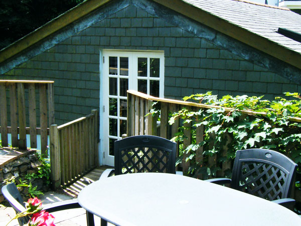 Chy Nessa - self-catering holiday cottage accommodation St Agnes Cornwall